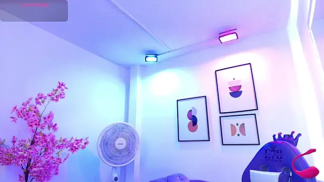 Ema_louis_ webcam