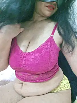 Jassi_Does webcam