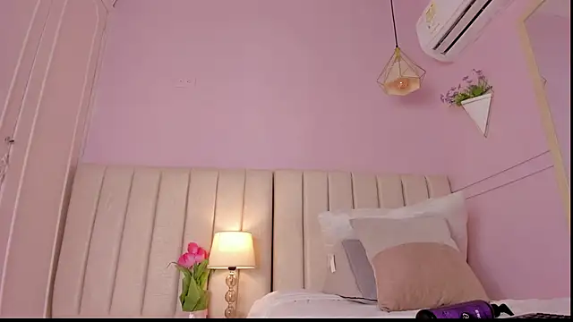 _lucia_18 webcam