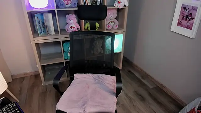 Emma_Lirys webcam