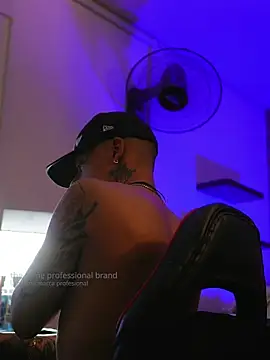 AlphaMasterXxx webcam