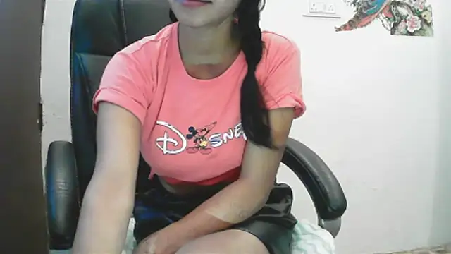 short_girl_ webcam