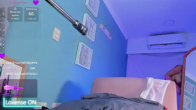 Luna_Raay webcam
