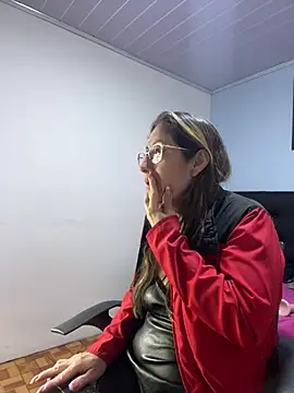 kaylaMinov_ webcam