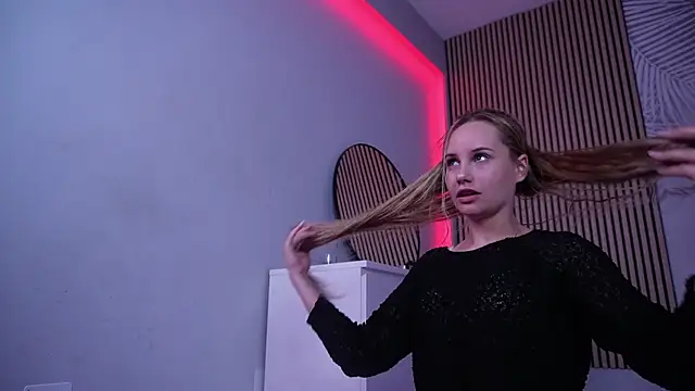 IceBlueBabe webcam