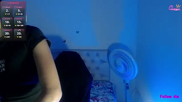 esmeralda_collins__ webcam