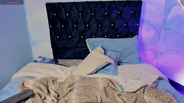SilviaSmithh webcam