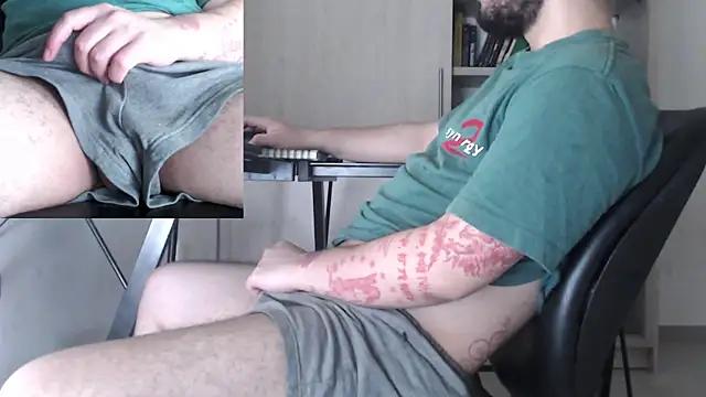saathiel77 live cam on StripChat