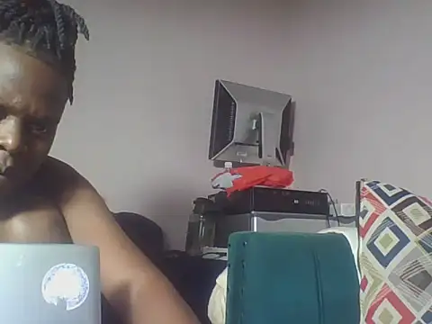 hornycremmie webcam