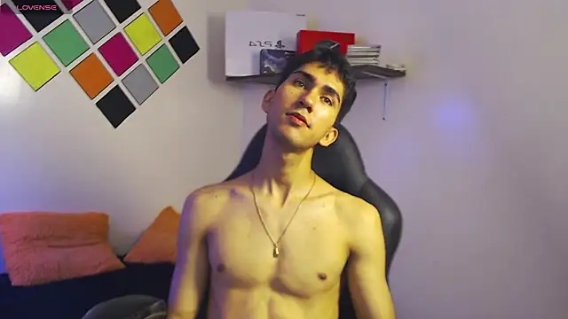 adan_tower live cam on StripChat