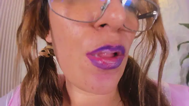 naughty_flower18 webcam