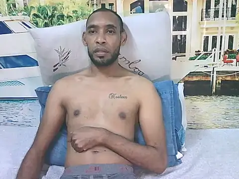 IndianMagicMike live cam on StripChat