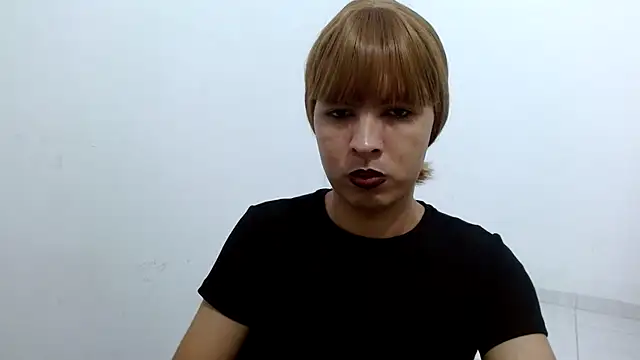 estefania224 webcam
