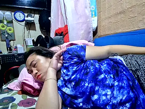 Lonely_Heart webcam