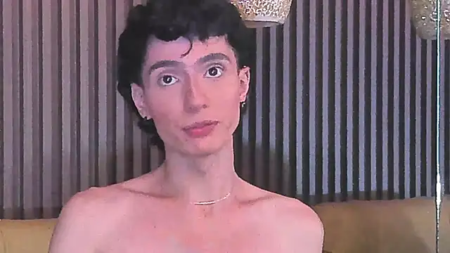KylieMonnett webcam
