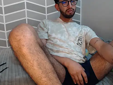 thomass1018 webcam