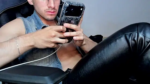 Tommy_Bred webcam