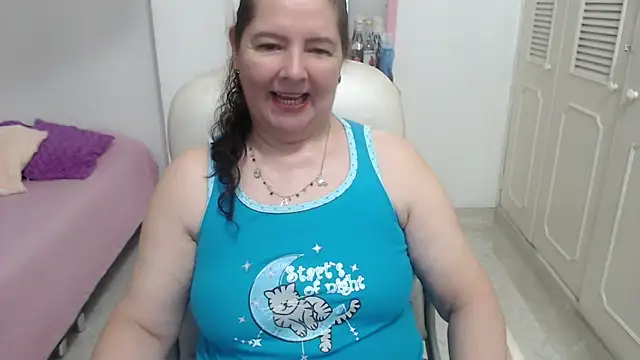leonela_69 webcam