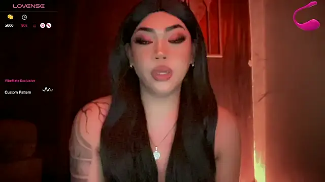Elinahlok1 - Trans webcam sex chat