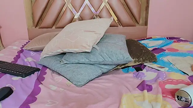 lilithrouse_ webcam