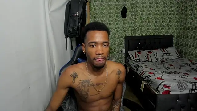 Kofi_exotic_2 webcam