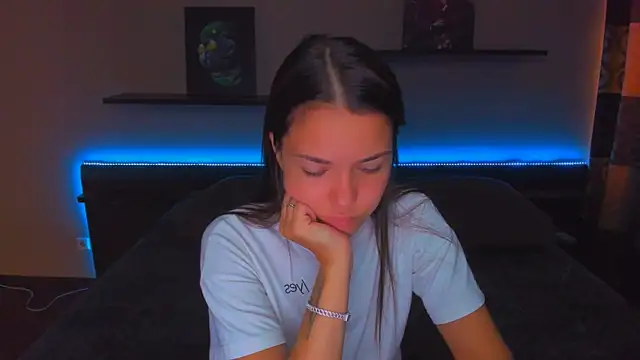 AlexaBarkley webcam