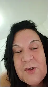 Yaya_Mineira webcam
