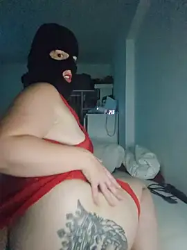 Poneycandyd live cam on StripChat