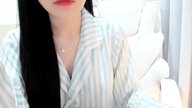 Natalie-Emilia webcam
