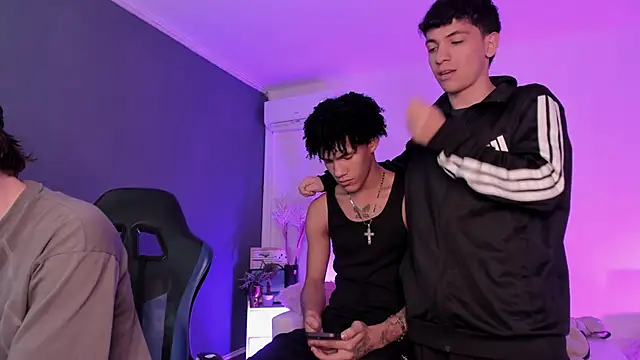 Handsomeboyss19 webcam