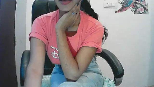 short_girl_ webcam