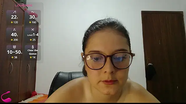 MadieeLorez webcam