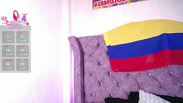 Violet_Collins1 webcam