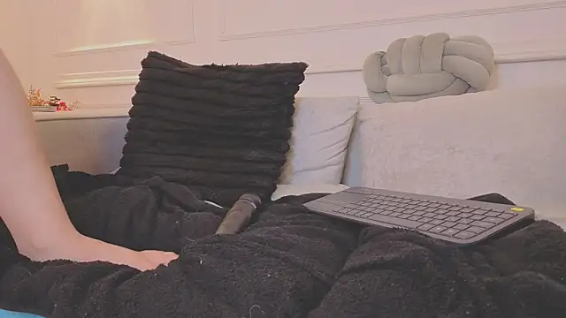 giigii_hadidd webcam