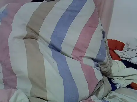 ebonypretty2 webcam