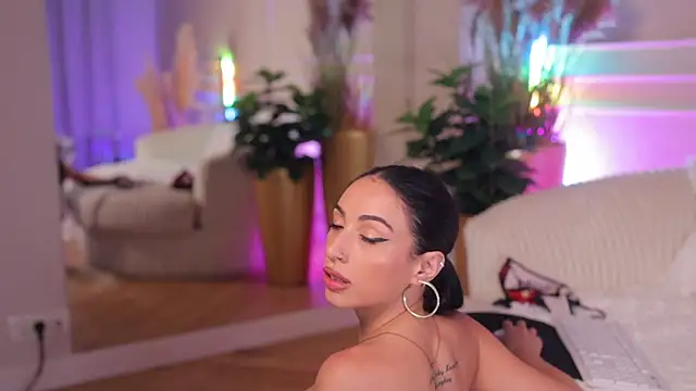 Anais_Bloom webcam