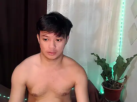 kingdomcum96 live sex cam