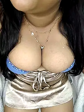 curvy_pooja (F young) - Ice 🧊 on bobbies