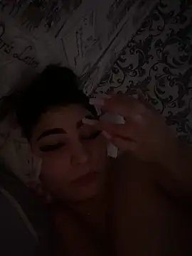_Lunariaa_ live cam on StripChat