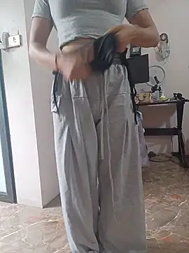 Linda-yiyi webcam