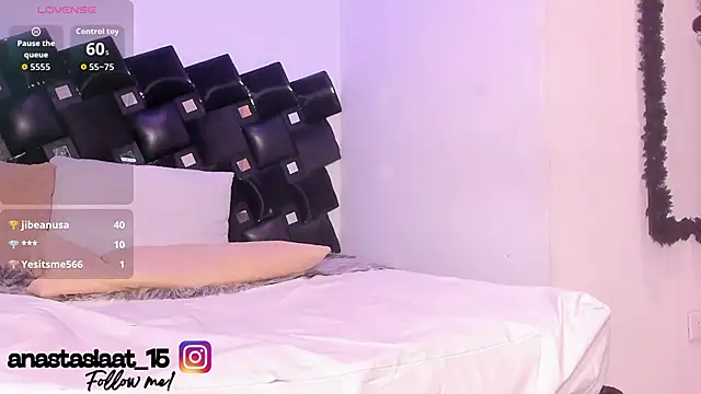 Miia_Thompsonn webcam