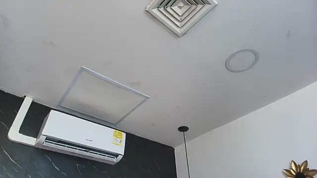 kissme_luna webcam