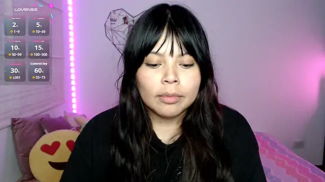EllieMoonX webcam