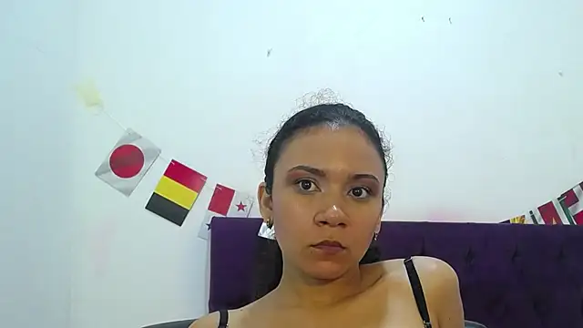 Little18Doll webcam