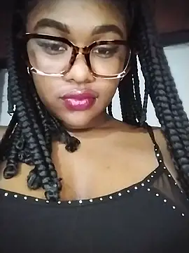 Roonie_garces webcam