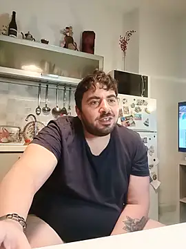 bear_skinny webcam