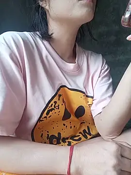 Linda-yiyi webcam