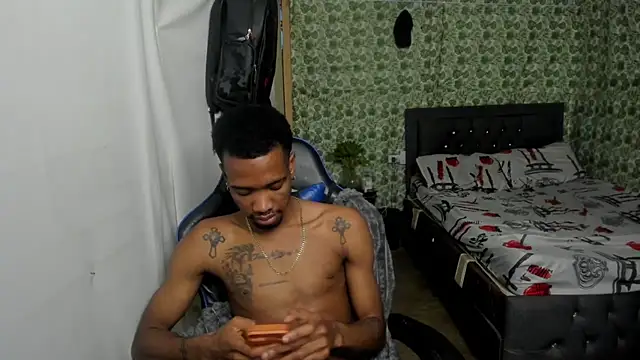 Kofi_exotic_2 webcam