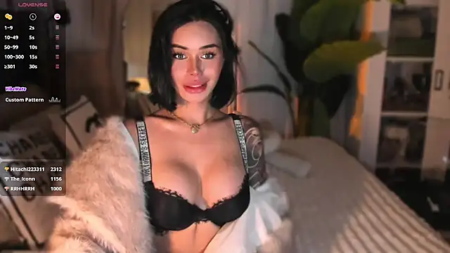 ParisianDoll webcam