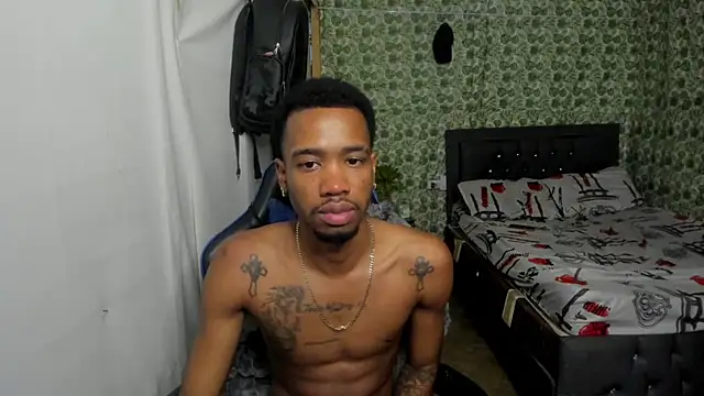 Kofi_exotic_2 webcam